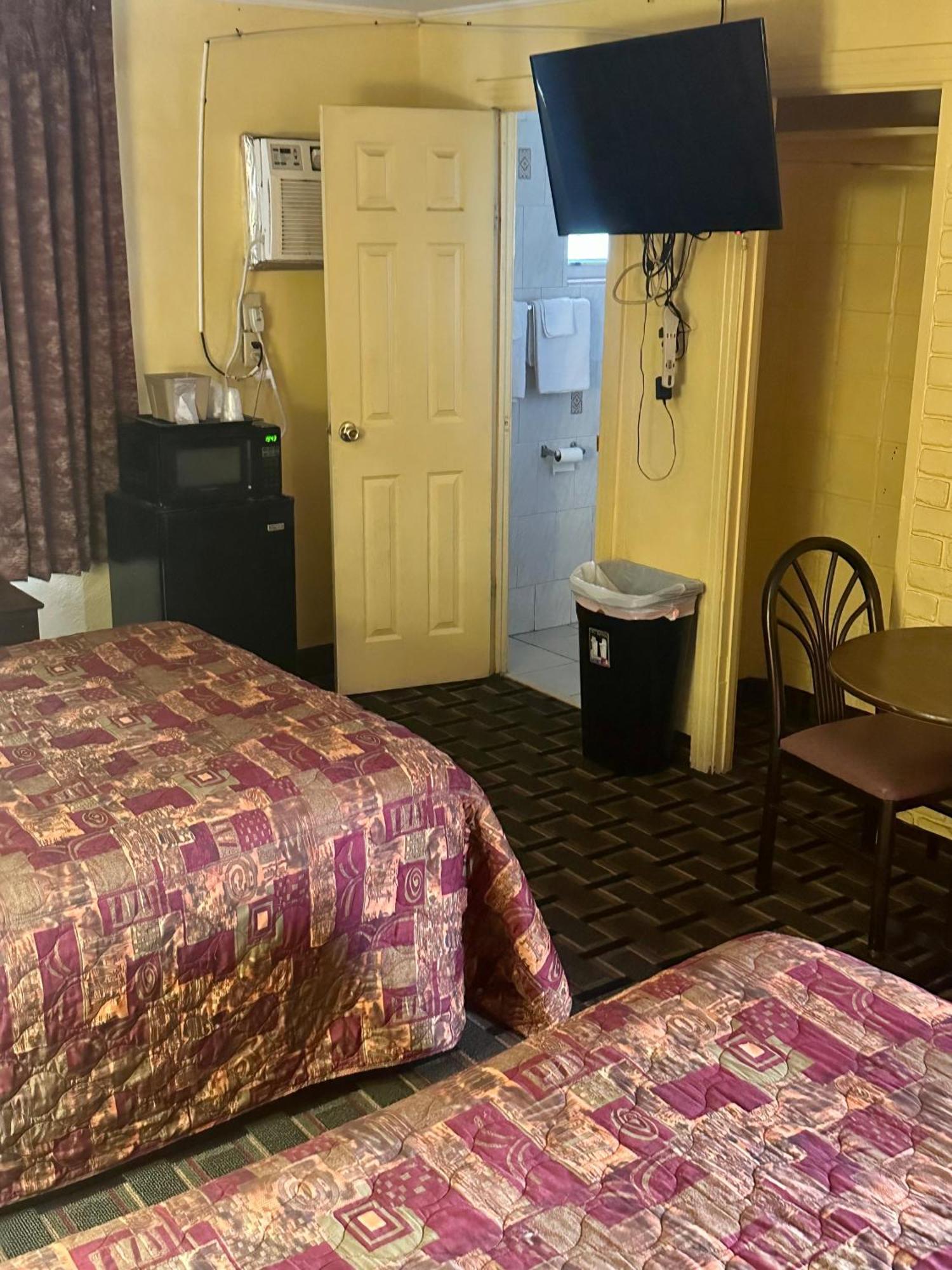 Motel 301 Orient Park Extérieur photo